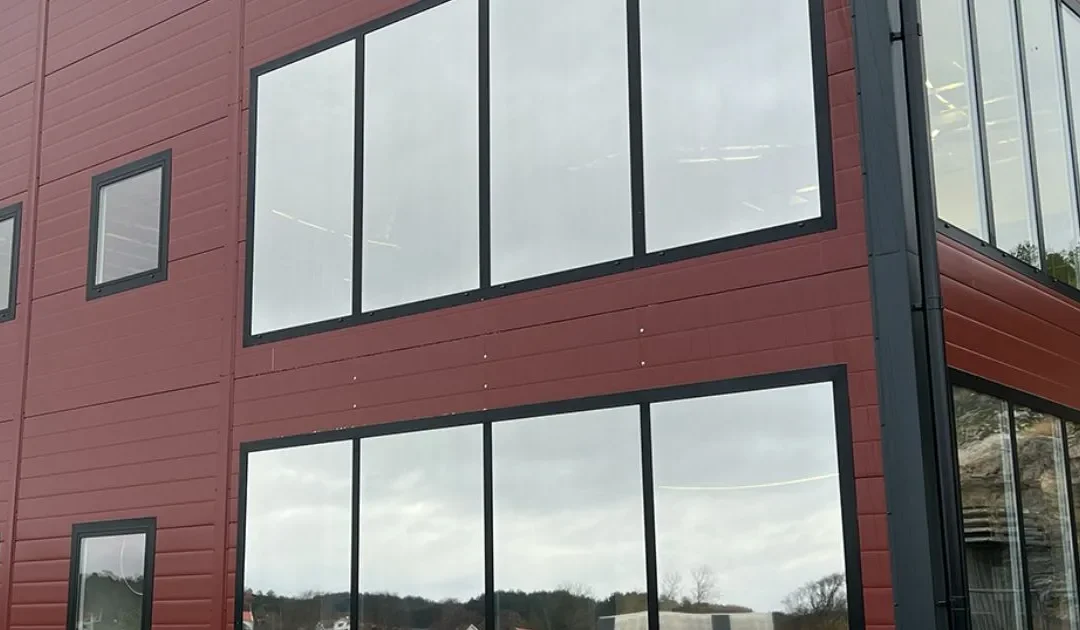 Så påverkar solskyddsfilm din kontorsmiljö